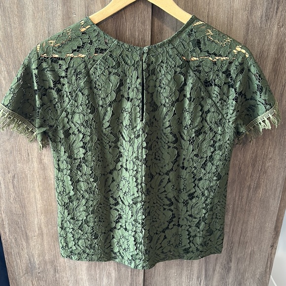Esqualo Lace Top Green Short Sleeves with  Fringe Size 6 - Picture 3 of 3